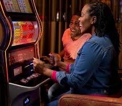 Honor of Kings slot game interface on bolawin365